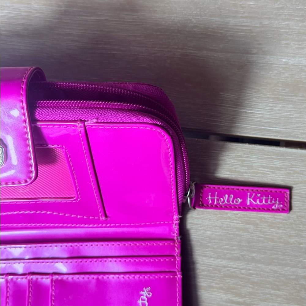 Hello Kitty Pink Embossed Wallet - Picture 8 of 9
